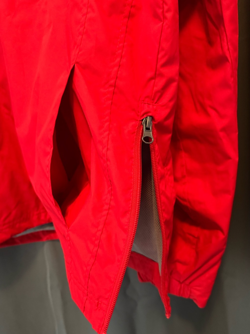 Wind Breaker - Picture 3 of 7